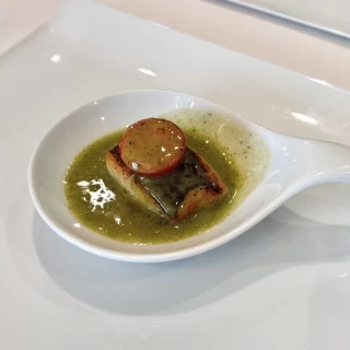 魚料理の試食
このひと口でも本当に美味でした...