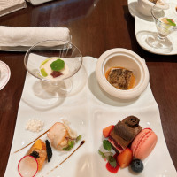 試食メニュー：前菜・肉料理・デザート