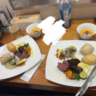 式後にワンプレートでお食事出してもらえた