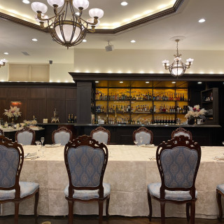 披露宴会場の横から