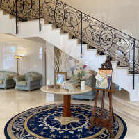 ロビーの螺旋階段