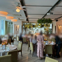 披露宴会場の全体的な雰囲気