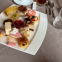 デザートビュッフェ