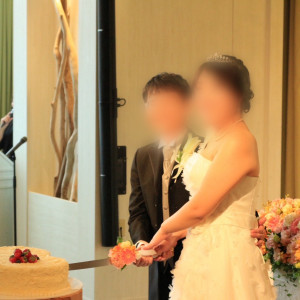 ケーキ入刀|738998さんのTHE CLASSICA BAY RESORT （ザ クラシカ ベイリゾート）の写真(2568969)