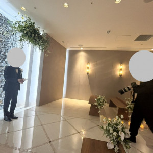 新郎の撮影風景|739000さんの小さな結婚式 表参道店の写真(2459348)