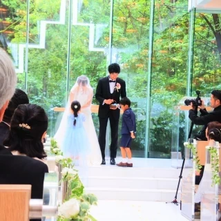 リングボーイとリングガールをやってもらいました。