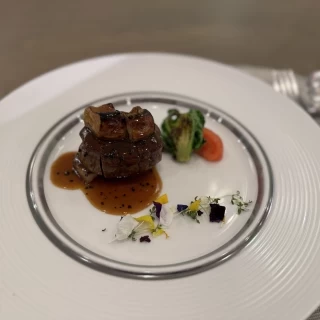 試食会メイン料理(肉)