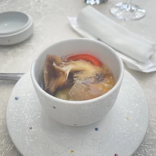 フカヒレと京自野菜のフラン