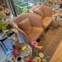 お花にリボンを付けてもらって、イメージ通りの可愛い装花