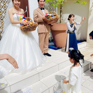 ブーケトスの代わりにお菓子巻きをしました！|739502さんのグレイスヒル・オーシャンテラスの写真(2531269)