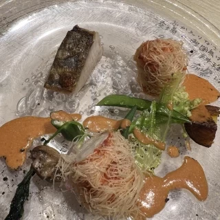 旬の鮮魚と春野菜の一品/季節のポタージュ/甘鯛×オマール海老