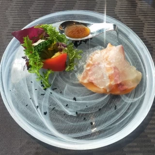 前菜　紅白お造り