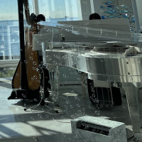 クリスタルチャペル内レインボーシャワー
