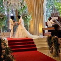 チャペル、天気晴れ