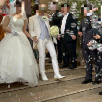 フラワーシャワー、階段の幅