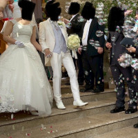 フラワーシャワー、階段