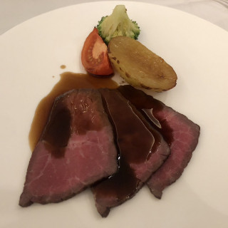 なし