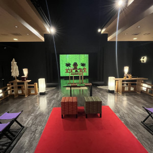 神殿 -夕星-。式場全体と全く異なる雰囲気の会場。|740126さんのアルシオーネ・コート佐野の写真(2387693)