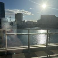 披露宴テラスはテラスに出られます