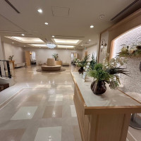 待っている間も座れます