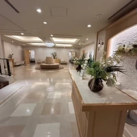 待っている間も座れます
