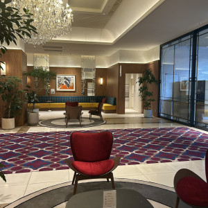 入ってすぐのロビー|740164さんのアニヴェルセル みなとみらい横浜の写真(2567732)