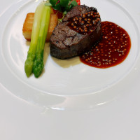 お肉料理メイン