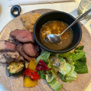 メインのお肉、スープカレー|740235さんのthe Terraceの写真(2457322)