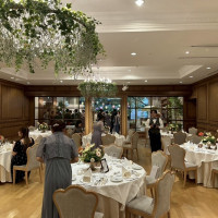 会場奥から入り口を撮った写真