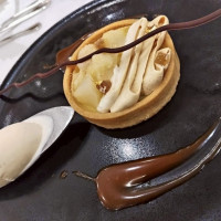 洋梨と栗のタルト