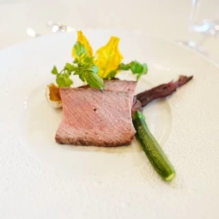 メインお肉料理