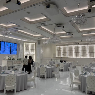 披露宴会場(パリ)