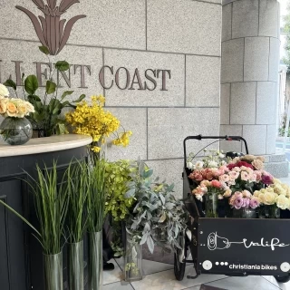 お花があり、外観もきれい