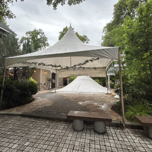 しっかりしたテントが暑さ寒さや雨から守ってくれます。|740506さんのフェリーチェガーデン 日比谷の写真(2543472)