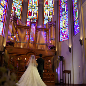 高さがあって、圧倒される大聖堂。|740559さんのプリムローズ/FIVESTAR WEDDINGの写真(2469868)