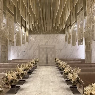 オシャレで芸術的なチャペルです。