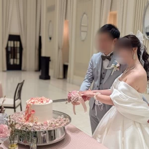 ケーキ入刀|740868さんのAQUA GARDEN TERRACE（アクアガーデンテラス）/テイクアンドギヴ・ニーズウェディングの写真(2402905)
