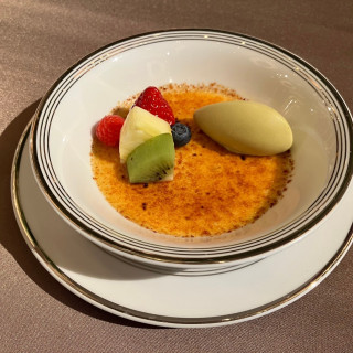 デザートはクレームブリュレです