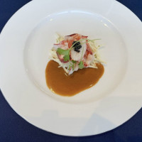 前菜が最高に美味しかった！オマール海老とキャビアと根セロリ。