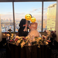 メインテーブルと新郎新婦