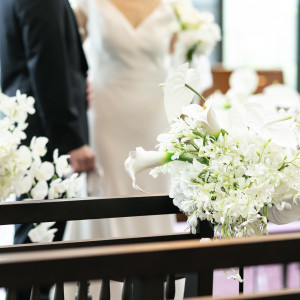 チャペルの花は造花|741166さんのTHE CONDER HOUSE(ザ・コンダーハウス)の写真(2554651)