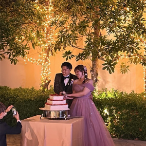 ケーキカット|741176さんのアーセンティア迎賓館(静岡)/テイクアンドギヴ・ニーズウェディングの写真(2554251)