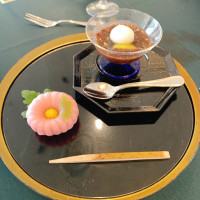 上生菓子と白玉ぜんざい