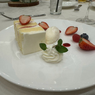 ウエディングケーキです。
