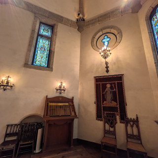 チャペルの側面