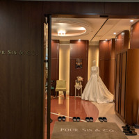 ドレスショップもホテル内にありました