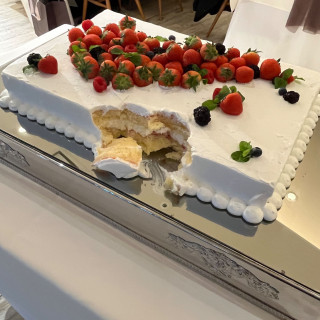 ファーストバイト後のケーキです、めちゃくちゃ美味しかったです