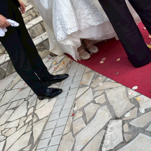 ガーデンにも赤い絨毯が敷いてあり素敵でした|741405さんのST.MARGARET WEDDING（セント・マーガレット ウエディング）の写真(2557518)