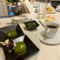 デザートビュッフェ付きにしました