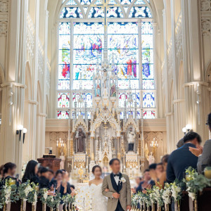 ステンドグラスが素敵な大聖堂|741540さんのノートルダムマリノア/FIVESTAR WEDDINGの写真(2600314)
